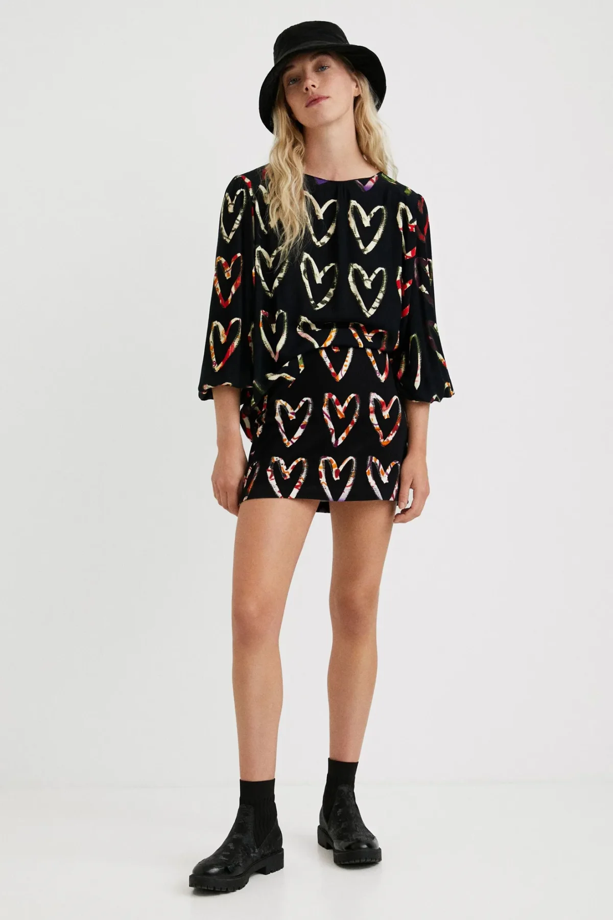 Blusa loose corazones - Imagen 4