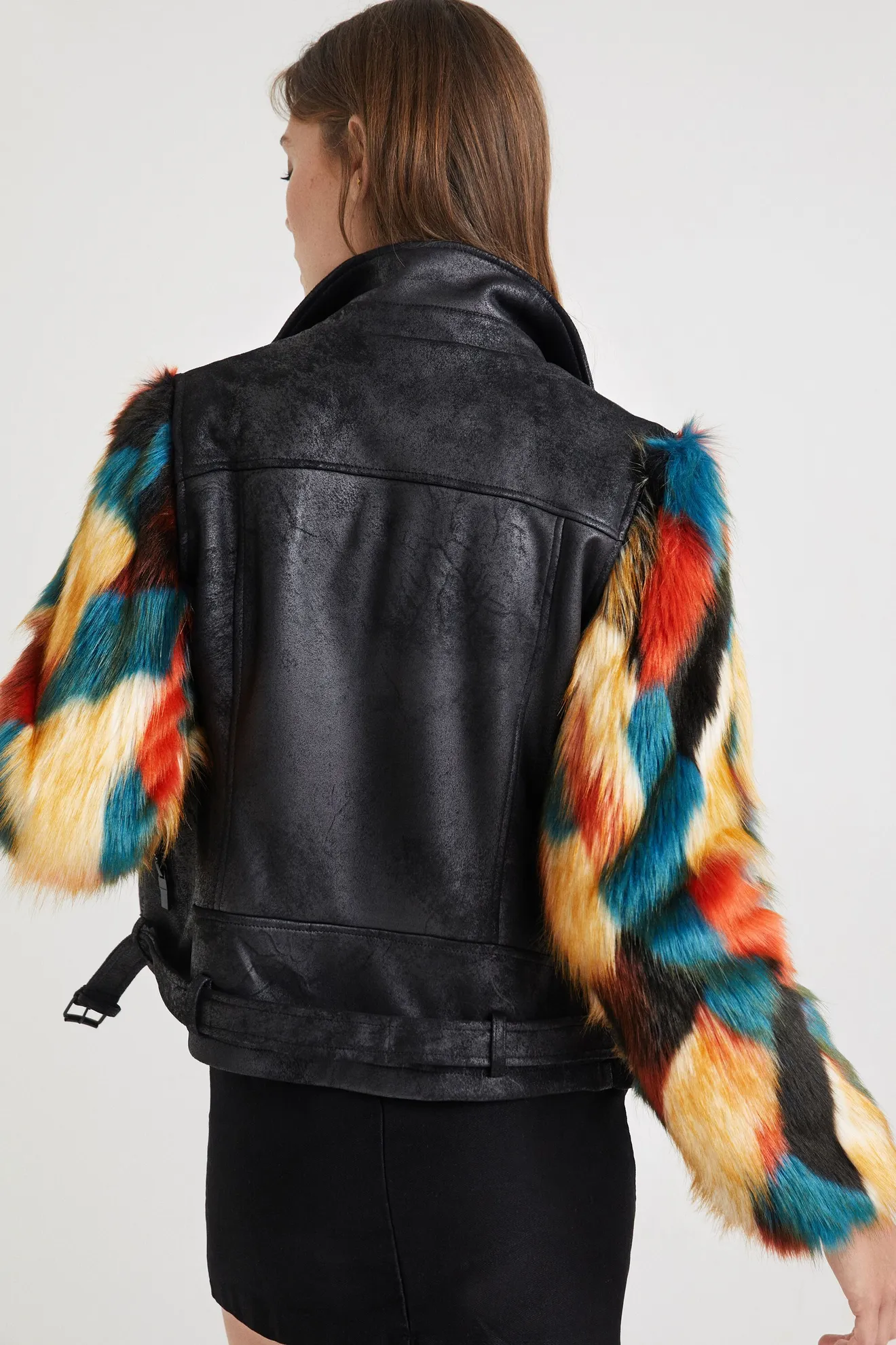 Cazadora biker peluche - Imagen 4