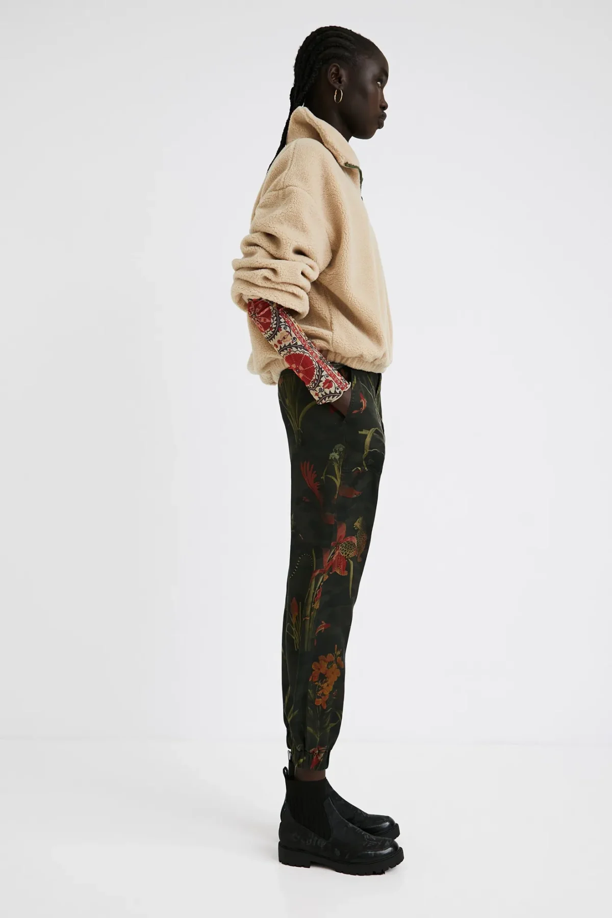 Pantalón jogger estampado - Imagen 3