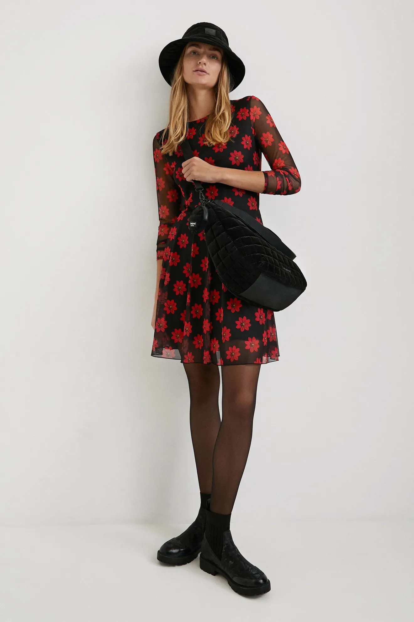 Vestido corto flores - Imagen 2