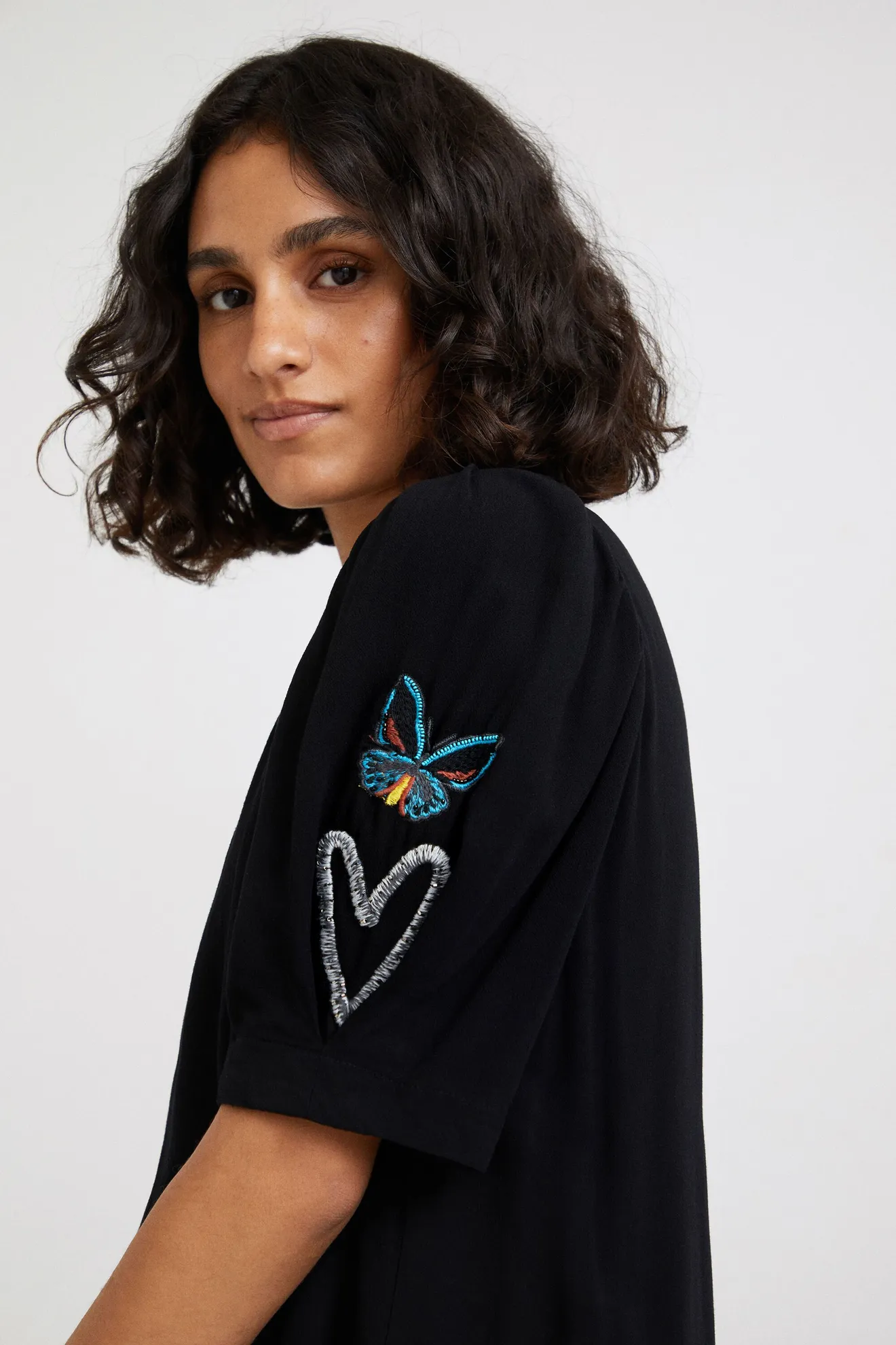 Vestido corto túnica - Imagen 4