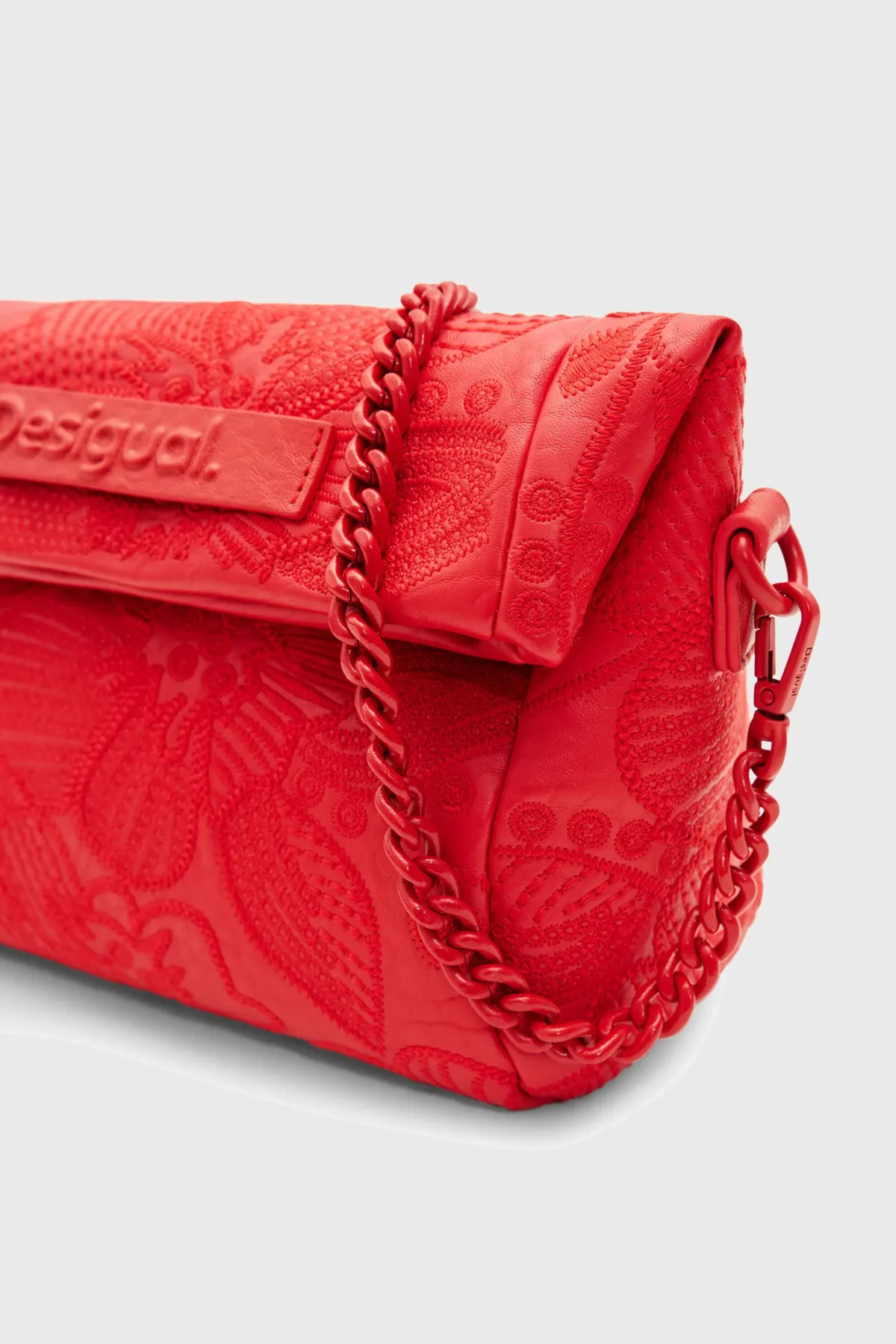 Bolso bordado rojo - Imagen 6