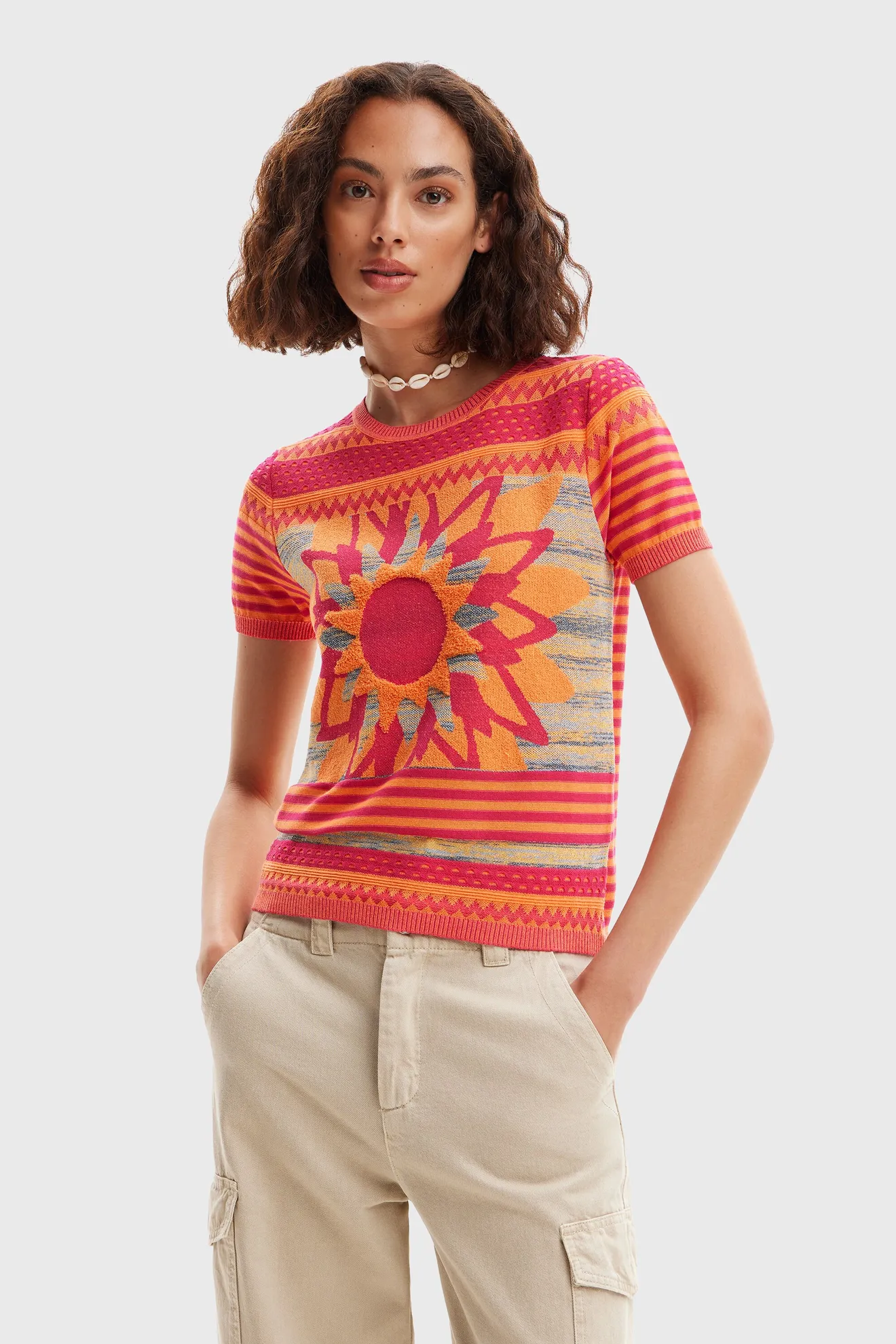 Camiseta flor naranja - Imagen 3